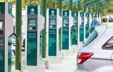 智能網(wǎng)聯(lián)與新能源汽車服務(wù)_鄭州萬(wàn)通汽車學(xué)校