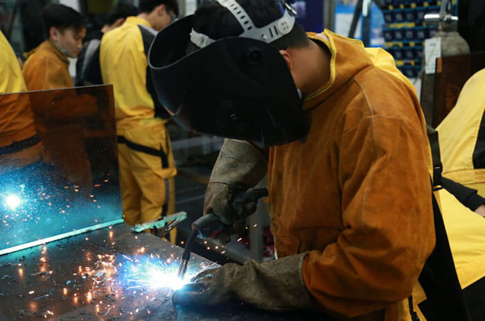 <b>學焊工多少錢？從0到精，</b>