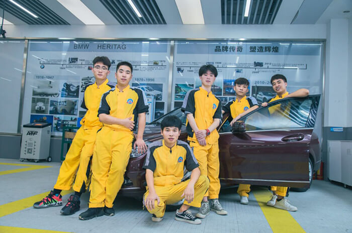 <b>經歷了什么?月薪從幾百</b>