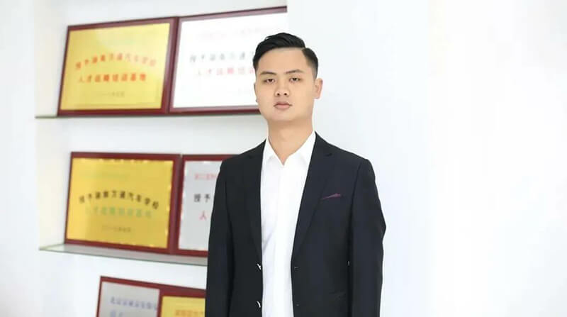 <b>技新天下,共贏未來</b>