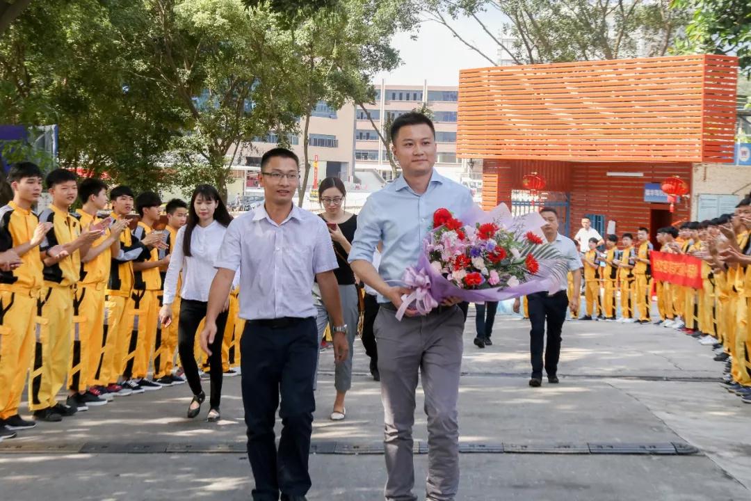 <b>驚艷了F1工程師的汽修學校究竟什么樣</b>