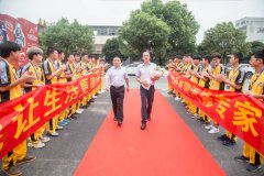 <b>零距離對話汽修大師，一起探索汽修奧秘</b>