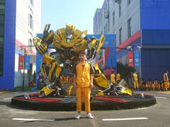 <b>新生故事|汽修學徒四年，他重新選擇萬通學技術</b>