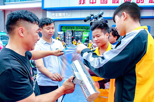 <b>打工再久不如一技在手,自主創業贏未來!</b>